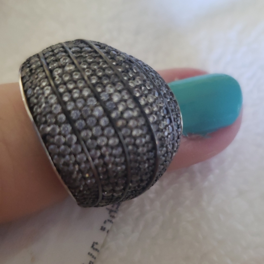 Ring - Picture 2 of 4
